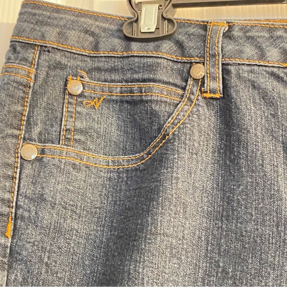 Arizona Jean Co. Bell Bottom Jeans ~ in a Size: 13 Short~Flare - Picture 4 of 10